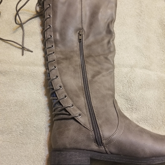 Just Fab Riding Boots size 5.5 - Picture 3 of 8